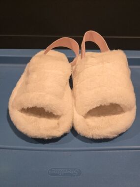 Fuzzy BRIDE Slippers With Pink Strap  S/m  Size 8